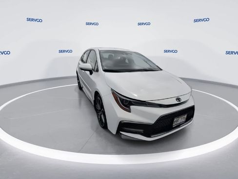 Used 2022 Toyota Corolla SE w/ Carpet Mat Package (TMS) FWD image 2