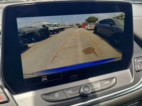 Used 2025 Chevrolet Blazer LT FWD image 24