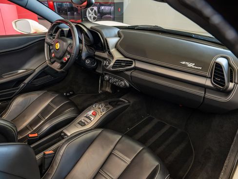 Certified 2015 Ferrari 458 Spider RWD image 17