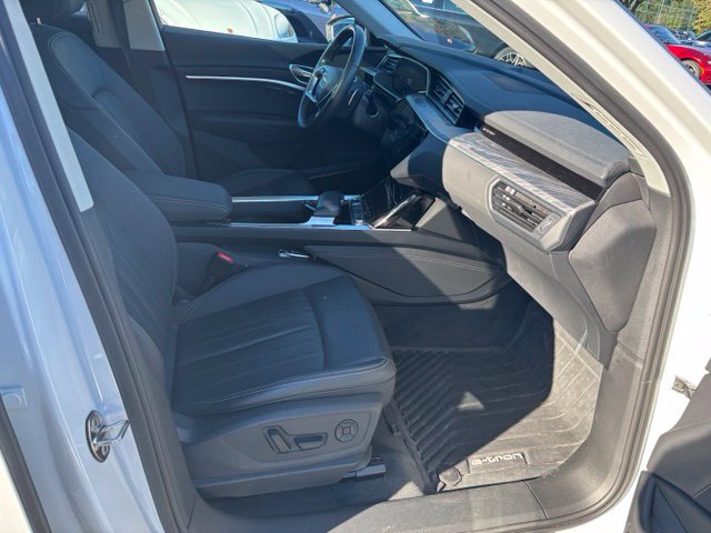 Used 2014 Chevrolet Corvette Stingray Coupe w/ 3LT Preferred Equipment Group RWD image 3