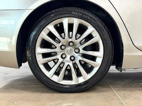 Used 2017 Lexus LS 460 image 9