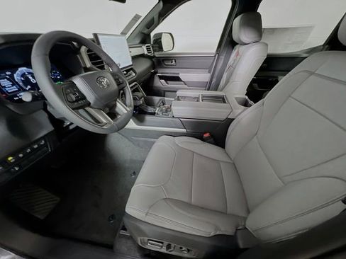 New 2026 Toyota Tundra Limited AWD/4WD image 11