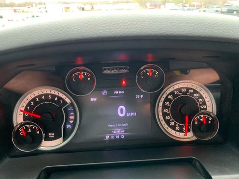 Used 2017 RAM 1500 Lone Star AWD/4WD image 26