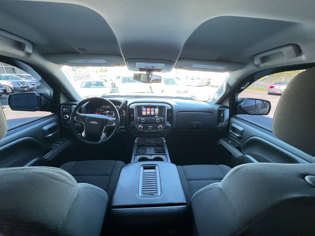 Used 2018 Chevrolet Silverado 1500 LT w/ Redline Edition AWD/4WD image 12