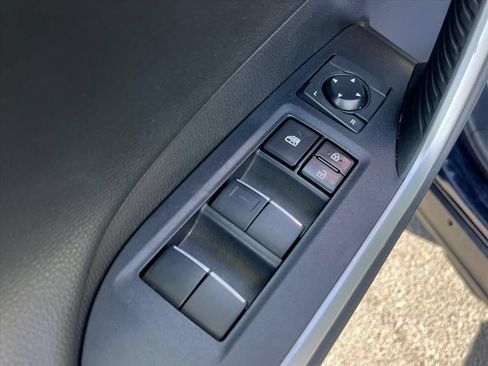 Used 2019 Toyota RAV4 XSE w/ XSE Weather Package AWD/4WD image 25