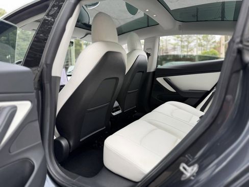 Used 2020 Tesla Model 3 Long Range image 30