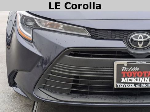 Used 2025 Toyota Corolla LE image 3