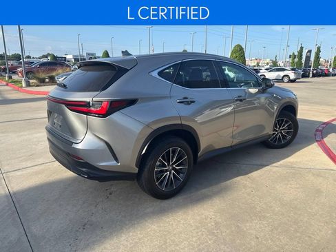 Used 2025 Lexus NX 250 FWD w/ Accessory Package (2T) image 2