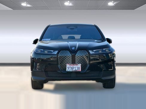 Used 2025 BMW iX xDrive50 image 6