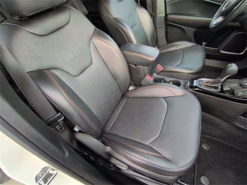 Used 2020 Jeep Compass Limited image 25