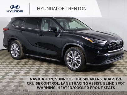 Used 2023 Toyota Highlander Limited