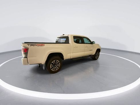 Used 2021 Toyota Tacoma TRD Sport AWD/4WD image 8