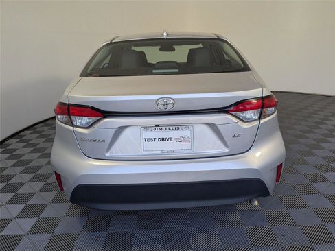 Certified 2023 Toyota Corolla LE image 22