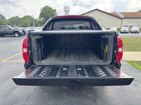 Used 2013 Chevrolet Avalanche LTZ AWD/4WD image 8