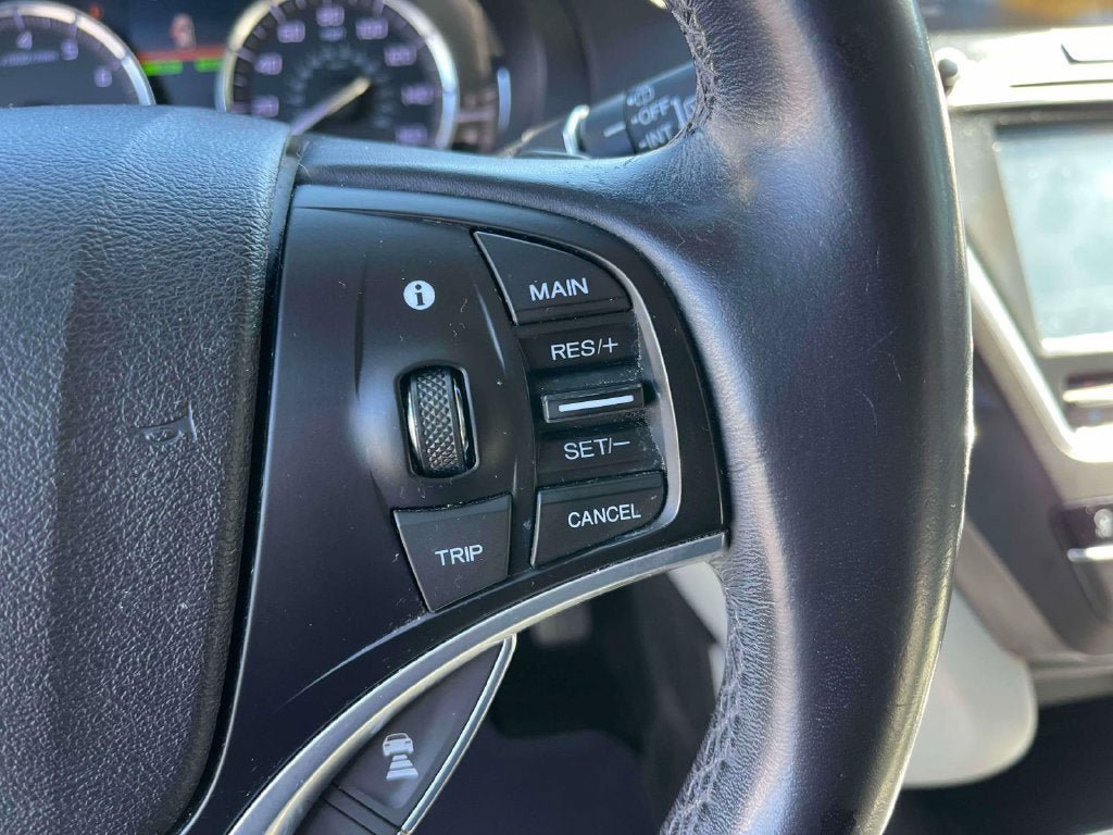 Used 2020 Acura MDX w/ Technology Package AWD/4WD image 33