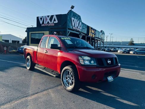 Used 2005 Nissan Titan XE image 3