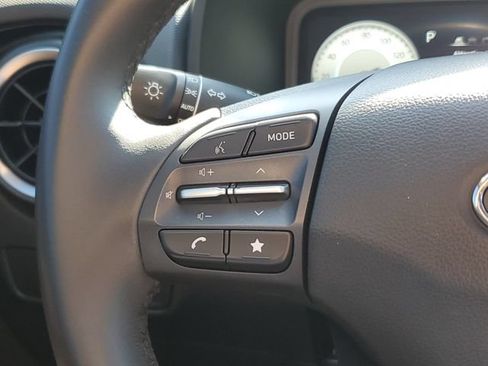Certified 2023 Hyundai Kona Limited FWD image 15