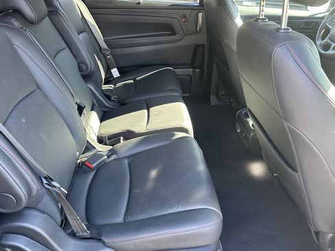 Used 2023 Honda Odyssey Sport image 17