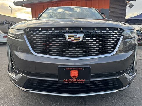 Used 2020 Cadillac XT6 Premium Luxury AWD/4WD image 4