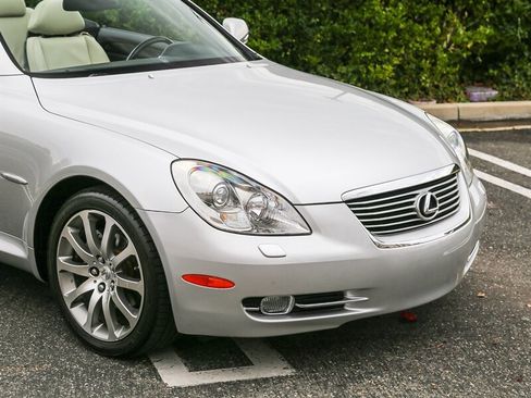 Used 2009 Lexus SC 430 Convertible image 9
