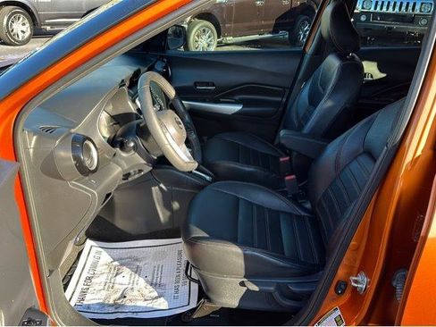 Used 2019 Nissan Kicks SR w/ SR Premium Package FWD image 10