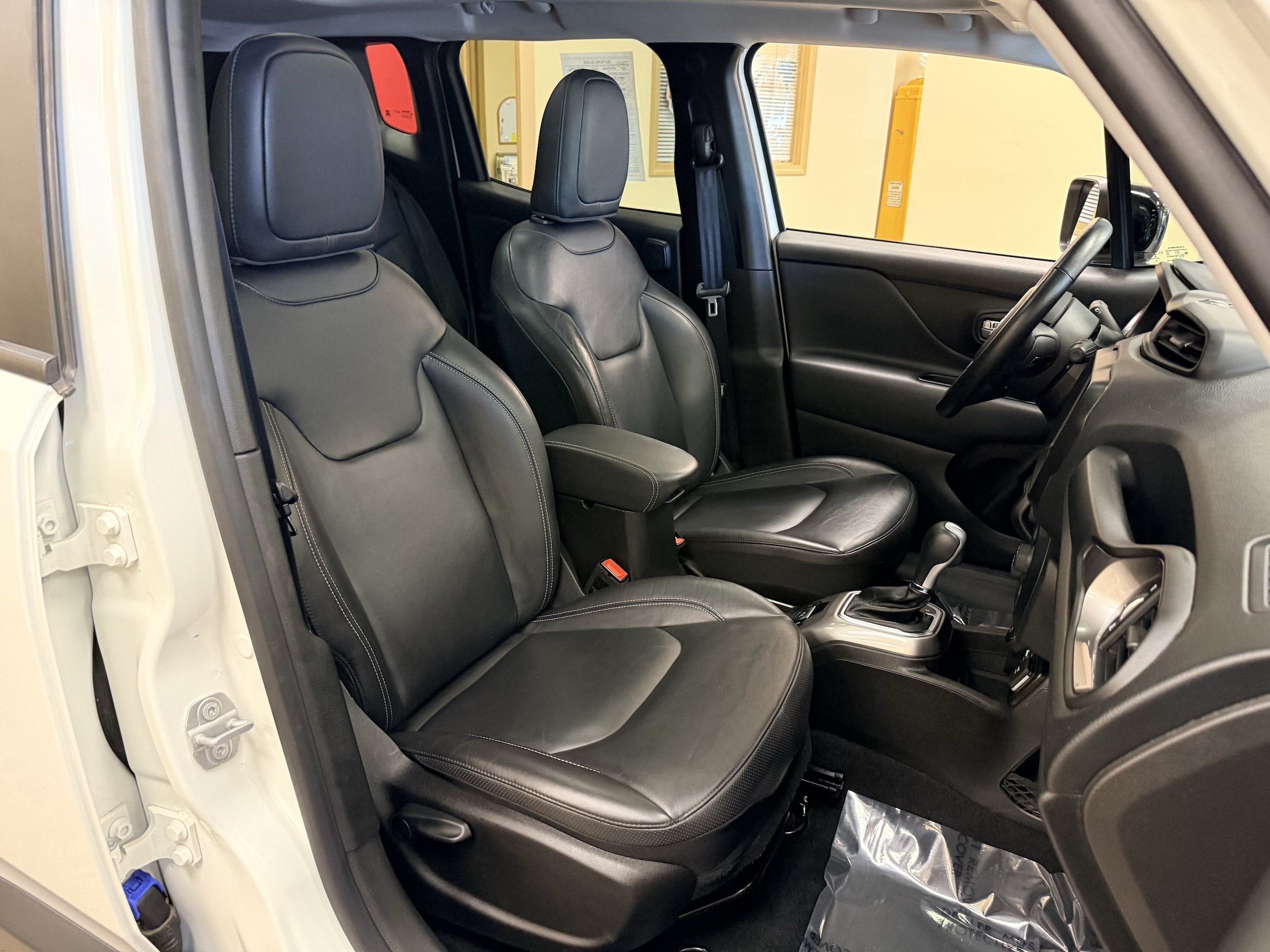 Used 2022 Jeep Renegade Limited w/ Sun, Sound & Wheels Group AWD/4WD image 39