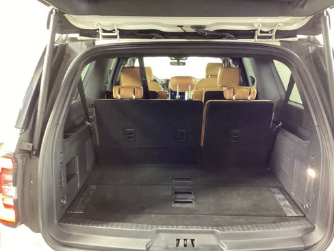 Used 2023 Ford Expedition Max Platinum AWD/4WD image 33