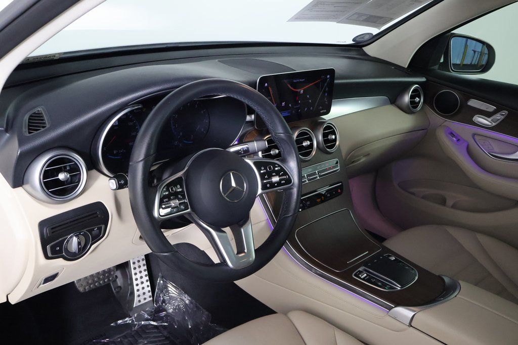 Used 2021 Mercedes-Benz GLC 300 image 7