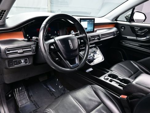 Used 2022 Lincoln Corsair Reserve w/ Equipment Group 201A image 13