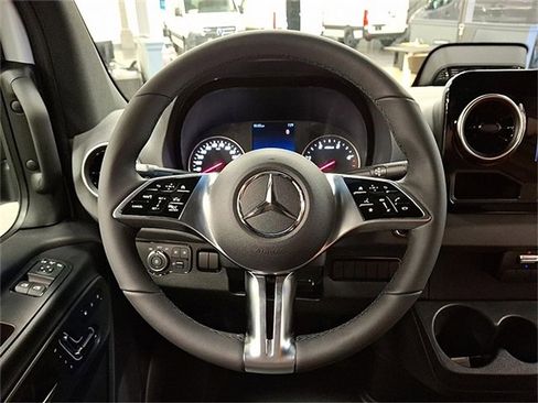 New 2025 Mercedes-Benz Sprinter 3500 image 12