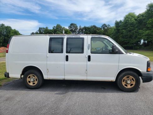 Used 2007 Chevrolet Express 1500 RWD image 5
