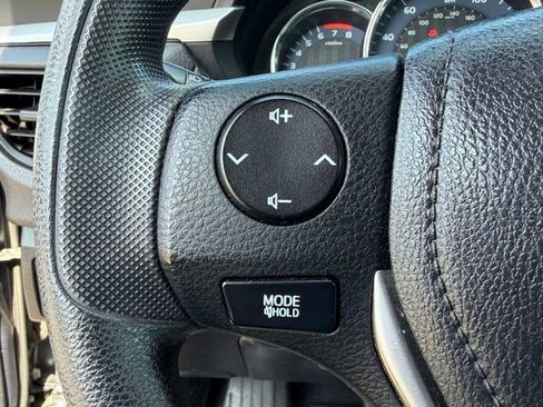Used 2015 Toyota Corolla L FWD image 17