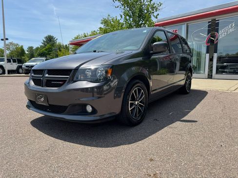 Used 2019 Dodge Grand Caravan GT FWD image 1