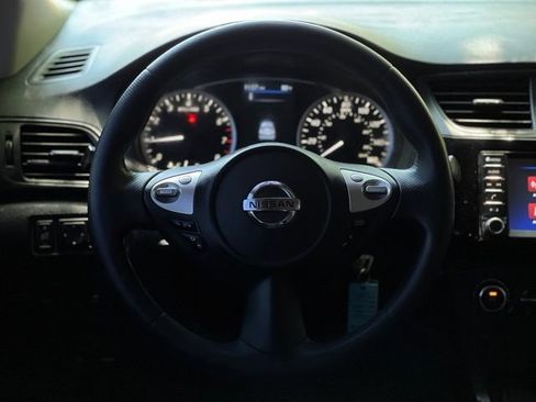 Used 2019 Nissan Sentra S FWD image 30