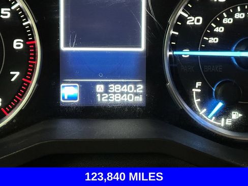 Used 2021 Subaru Ascent Limited AWD/4WD image 3