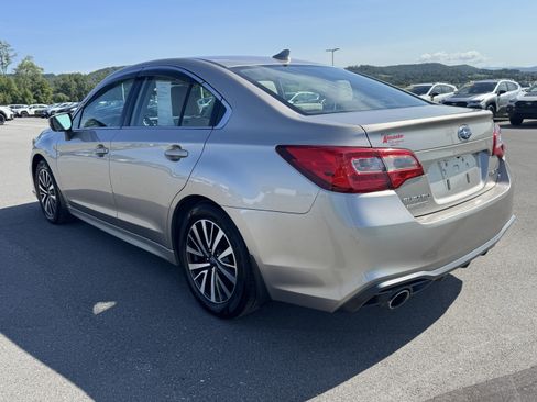 Used 2019 Subaru Legacy 2.5i Premium AWD/4WD image 7