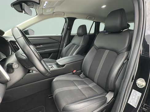 Used 2025 MAZDA CX-50 AWD 2.5 S w/ Preferred Package image 13