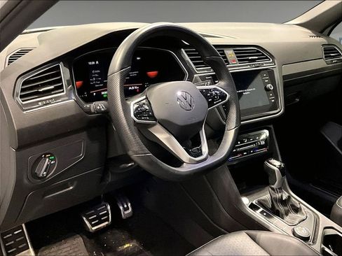 Used 2023 Volkswagen Tiguan SE R-Line AWD/4WD image 11