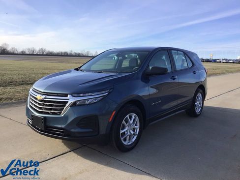 Used 2024 Chevrolet Equinox LS image 9