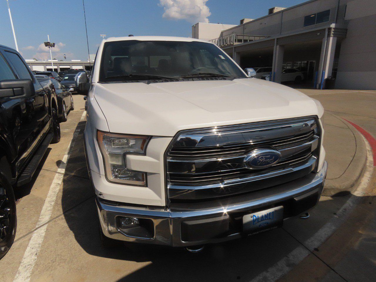 Used 2015 Ford F150 King Ranch w/ Equipment Group 601A Luxury AWD/4WD image 5