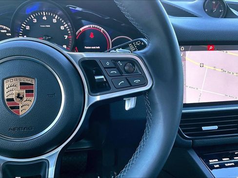 Used 2019 Porsche Cayenne AWD/4WD image 25