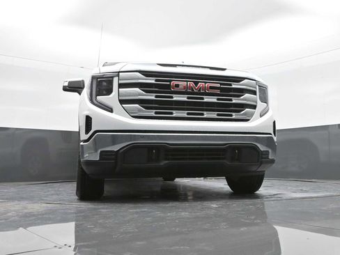 New 2026 GMC Sierra 1500 SLE w/ Preferred Package image 32