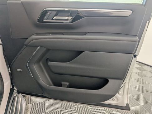 Used 2025 Chevrolet Tahoe RST w/ RST Capability Package image 38