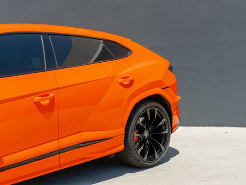 Used 2023 Lamborghini Urus S AWD/4WD image 25