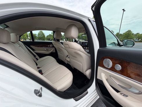 Used 2018 Mercedes-Benz E 300 4MATIC image 14