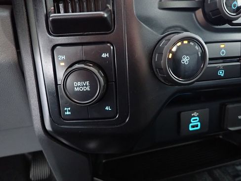 Used 2025 Ford F250 XL w/ XL Chrome Package AWD/4WD image 5