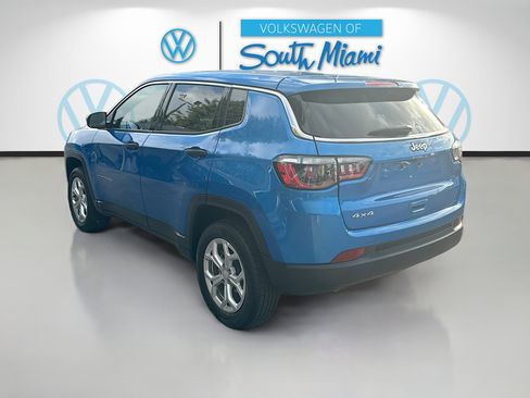 Used 2024 Jeep Compass Sport AWD/4WD image 5