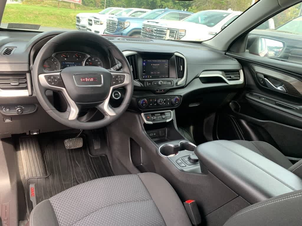 Used 2024 GMC Terrain SLE w/ Driver Convenience Package AWD/4WD image 12