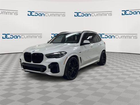Used 2022 BMW X5 xDrive45e w/ M Sport Package image 4