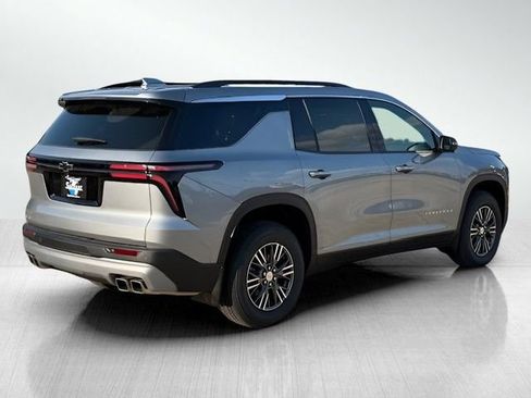 New 2026 Chevrolet Traverse LT w/ Driver Confidence Package image 5